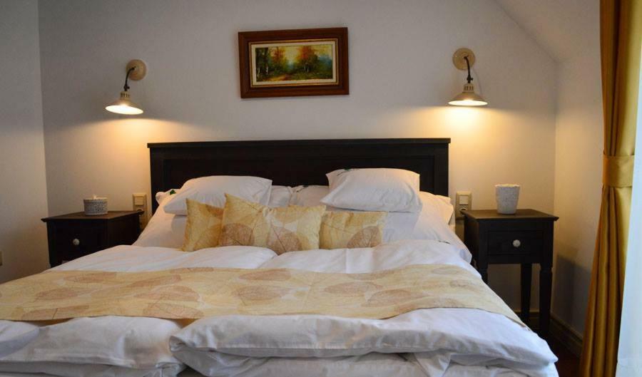 Somhegyi Oereg Harsfak Major Vendeghaz Bed & Breakfast Bakonybél Exterior photo