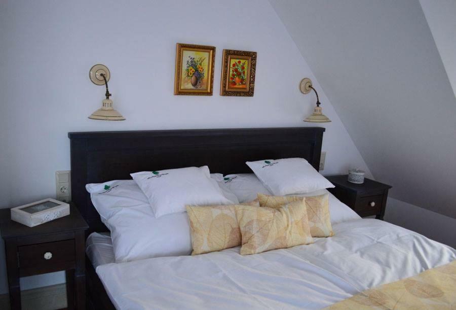 Somhegyi Oereg Harsfak Major Vendeghaz Bed & Breakfast Bakonybél Exterior photo
